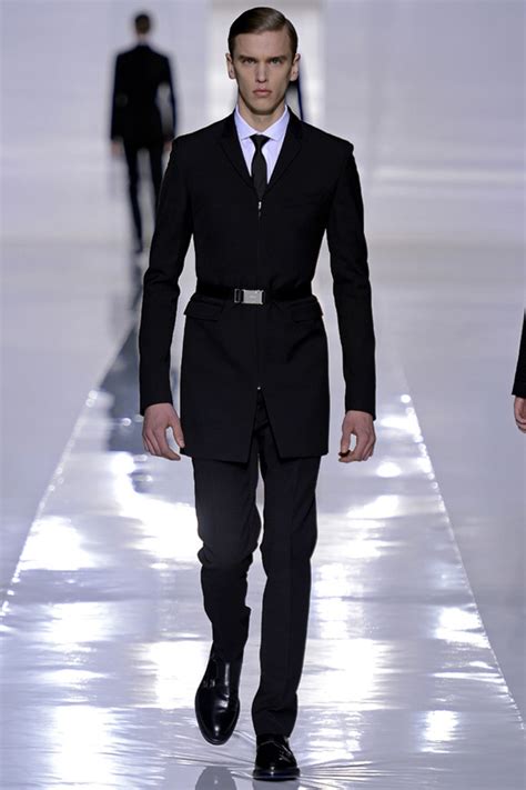 Costumes Dior pour Homme .